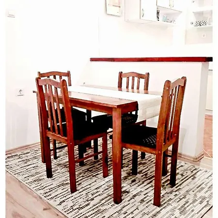 Apartman Studio Galatea & Leonidas *